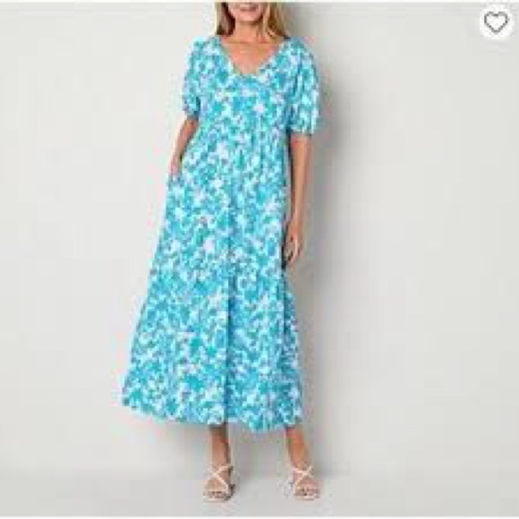 Peyton & Parker Dresses & Skirts - Elegant Blue Floral Maxi Dress